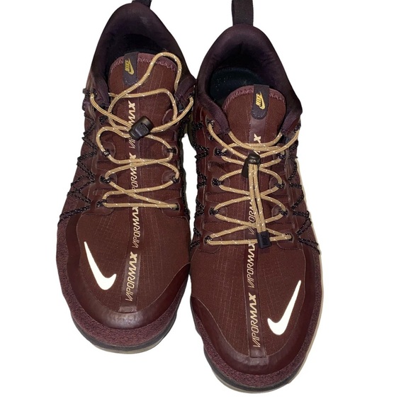 NIKE Womens Air Vapormax Run Utility Burgundy Crush size 9 - Picture 2 of 7